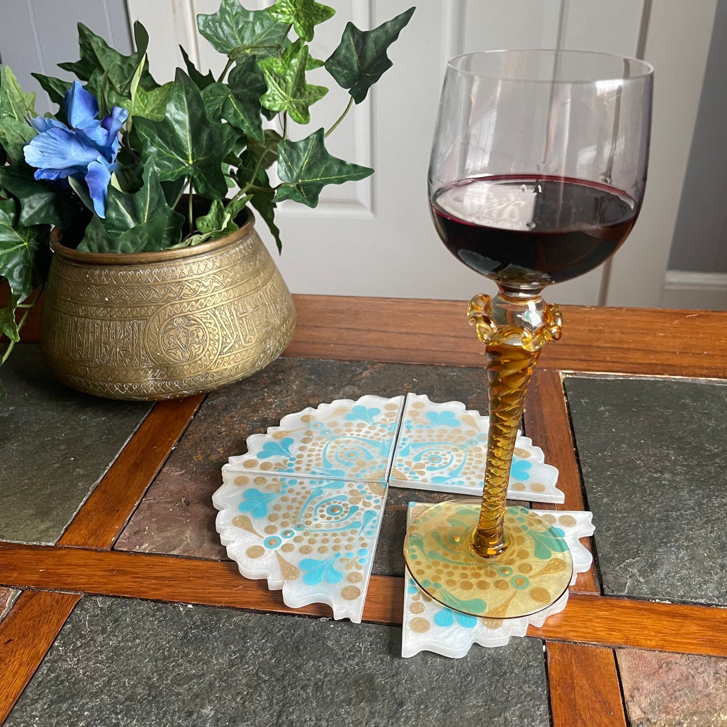 Handmade White Pearl and Coaster Set